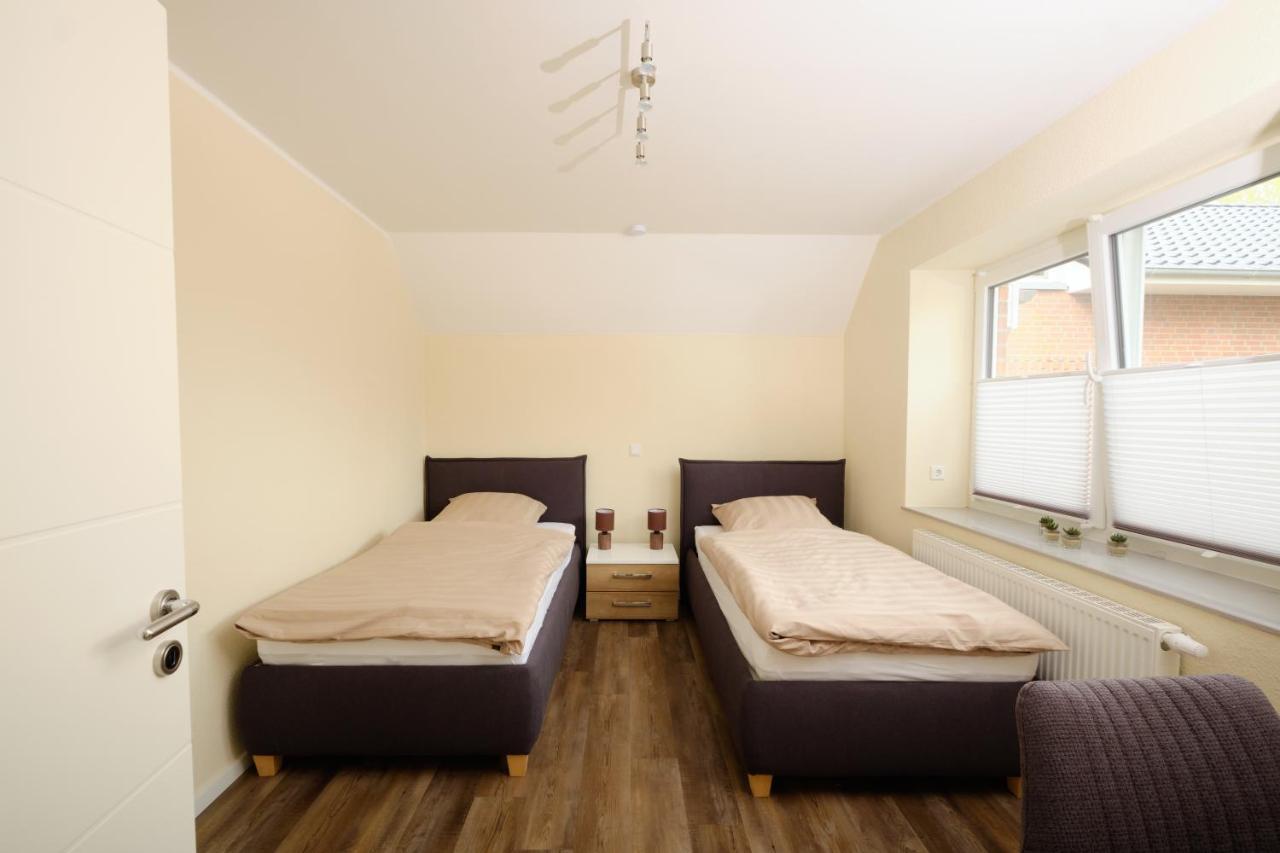 Ferienwohnung Schwarting Wiefelstede Bagian luar foto
